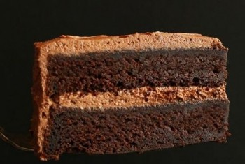 Mala slatka veganska torta od čokolade